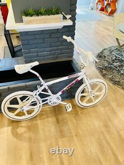 1989 Old School Dyno Vfr BMX Bike w Gt Tomahawk Mags And Gt Tires