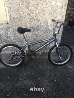 2001 GT bmx Jamie Bestwick Pro mid old school BMX