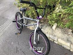 BMX Mongoose Stunt Bike Old School Superbe condition