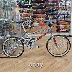 GT 1997 Fueler Custom Old Mid School BMX Bike Chrome