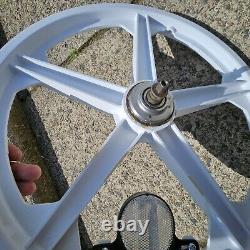 Genuine Old School Bmx Raleigh Burner 20 Raleigh Mag Wheels White Vektar