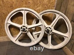 Genuine Old School Bmx Raleigh Burner 20 Survivor Skyway Mag Wheels White