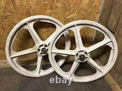 Genuine Old School Bmx Raleigh Burner 20 Survivor Skyway Mag Wheels White