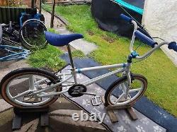 MID/OLD SCHOOL Gt RETRO BMX. Mag Wheels