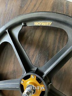 Nos 2016 Skyway Graphite 20 Tuff II Wheels Old School Bmx Hutch Gt Redline Mags