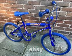 OLD SCHOOL BMX 1980s ORIGINAL CLASSIC UNIVERSAL SUPER TRACKER BMX BIKE