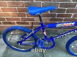 OLD SCHOOL BMX 1980s ORIGINAL CLASSIC UNIVERSAL SUPER TRACKER BMX BIKE