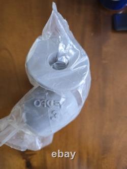 Oakley 3 Old School Bmx Grips In Grey, these Are Brand New In The Original Bag