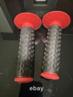 Oakley B1b 2010 Old School BMX Grips Black Over Red