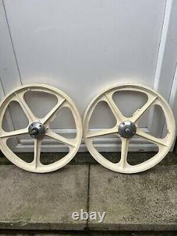 Old School BMX Acorn Mag Wheels