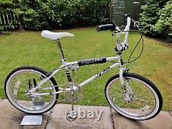 Old School BMX Bike USA Retro Vintage White Bicycle Classic Burner Era V-Bars