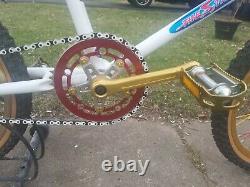 Old School Bmx White Schwinn Sting Team Complete Real Deal Vintage Uber Rare