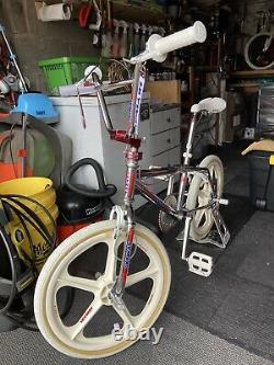 Old school bmx Skyway Ta Streetbeat Rare Chrome 1 Of 5 Prototype Show Bike Bmx
