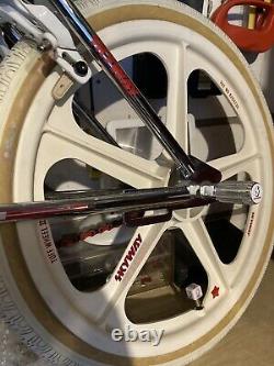 Old school bmx Skyway Ta Streetbeat Rare Chrome 1 Of 5 Prototype Show Bike Bmx