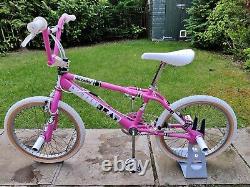 Pink Old School BMX Bike USA Retro Vintage Freestyler Bicycle Mid Skool SKYWAY