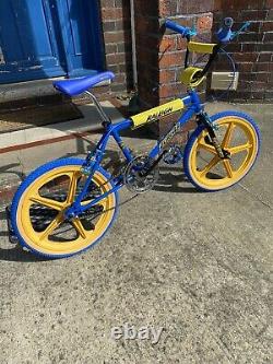 Raleigh Burner Mk2 Vintage Made In England Old School BMX Mag Tuff Blue Burner