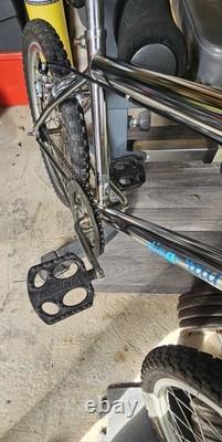 Sting-ray early 90s old school bmx bike