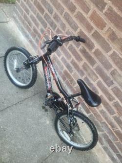 Bicyclette Hawk Spiderman 18 pouces pour enfants de 6 à 9 ans BMX