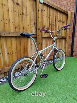 Concept Purple Haze Freestyle BMX. Années 90, École intermédiaire. Reconstruit RÉTRO, Mad Frank.