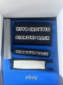 Ensemble de protections Diamondback BMX Old School, noir avec impression argentée. Tout neuf