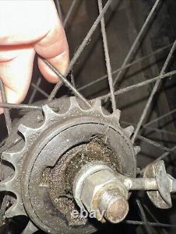 Hubs SUMO, jantes SR et moyeu libre Suntour. BMX. Old school