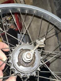 Hubs SUMO, jantes SR et moyeu libre Suntour. BMX. Old school