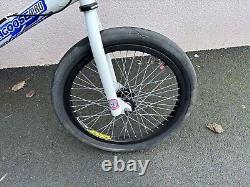 Mongoose Pro White BMX (Classique Old School)