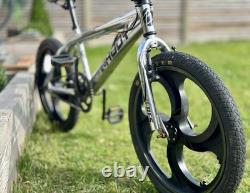 Rooster Big Daddy BMX + Roues Old School Chromées Mags Vélo Freestyle Classique Rooster Big Daddy BMX + Roues Old School Chromées Mags Vélo Freestyle Classique