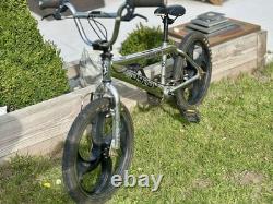 Rooster Big Daddy BMX + Roues Old School Chromées Mags Vélo Freestyle Classique Rooster Big Daddy BMX + Roues Old School Chromées Mags Vélo Freestyle Classique