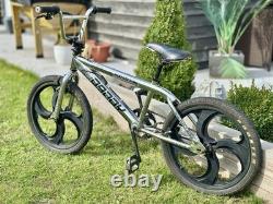Rooster Big Daddy BMX + Roues Old School Chromées Mags Vélo Freestyle Classique Rooster Big Daddy BMX + Roues Old School Chromées Mags Vélo Freestyle Classique