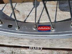Roues Araya 7x époustouflantes avec moyeux à roulements scellés Suzue pour BMX Old School.