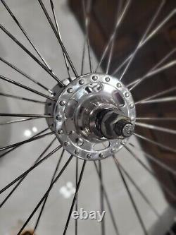 Superbes roues UKAI (Skinnies) 20x1 1/8 - Vieux BMX de l'école