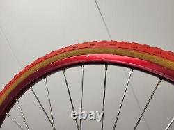 Superbes roues UKAI (Skinnies) 20x1 1/8 - Vieux BMX de l'école