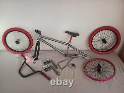 Vélo de BMX de l'ancienne école professionnel démonté et expédiable avec siège Pivotal et pneus Kenda