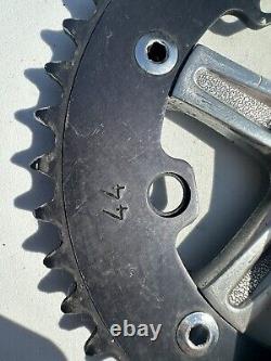 Vieux école BMX Shimano 600 manivelles avec fond de boîtier Sr Mx-2 et plateau de chaîne 44t