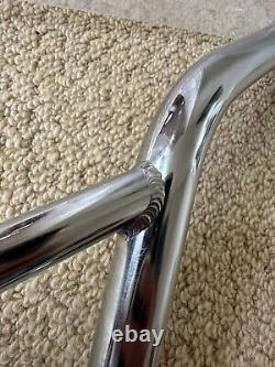 Vieux guidons de cruiser BMX de style ancien de la marque japonaise Nitto, neufs.
